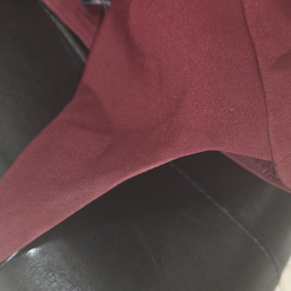 V cut dress - Picture 3 of 5